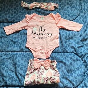 Pink 'The Princess Has Arrived' Kids Matching Set